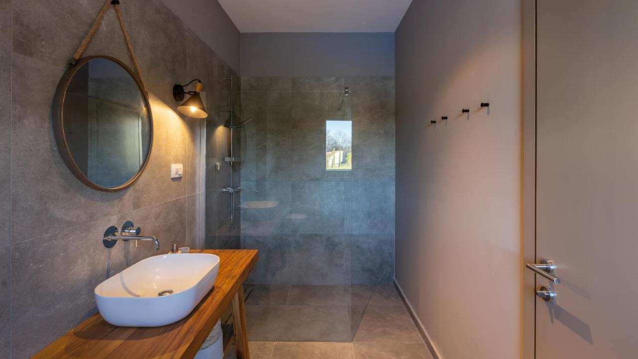 Villa & Jardin - Luxury Villa With Swimming Pool Vrh  Ngoại thất bức ảnh